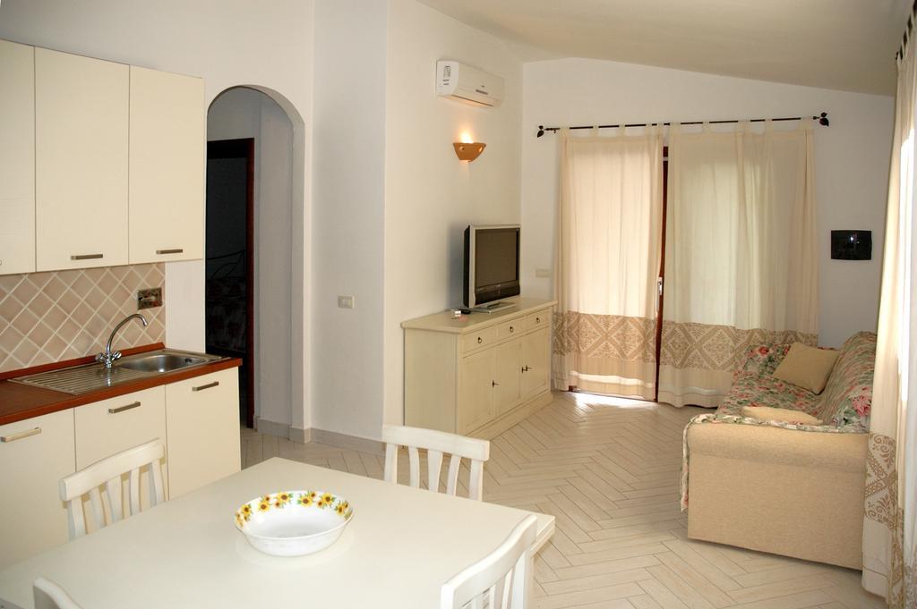 Holiday Homes Stella Marina San Teodoro  Room photo